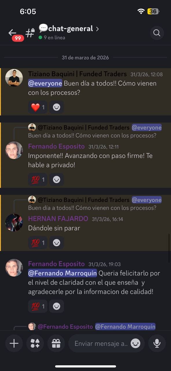 Chat de la comunidad en Discord: alumnos comentando su avance con los procesos.